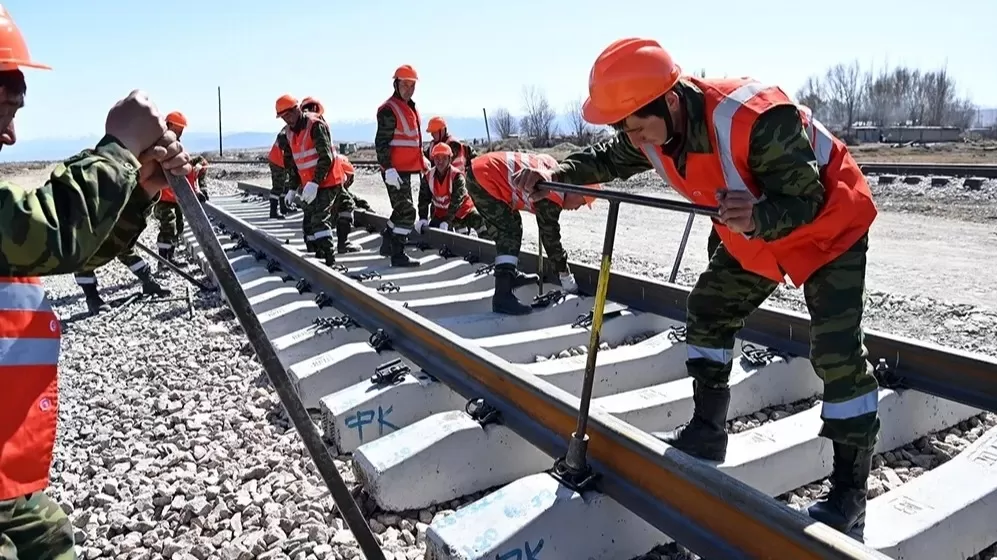 Ի՞նչու են Չինաստանը, Ղրղզստանը և Ուզբեկստանը նոր երկաթուղի կառուցում առանց Ռուսաստանի մասնակցության