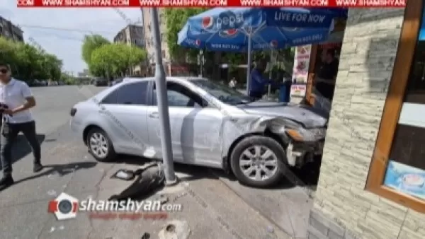 Խոշոր ավտովթար Երևանում. 3 վիրավորներից 2-ը երեխաներ են