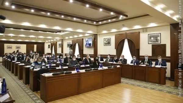 Ինչ են քննարկել Փաշինյանն ու Երևանի ավագանու «Իմ քայլը» խմբակցության անդամները