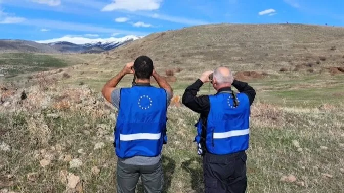 Ամեն շաբաթ մեր դիտորդներն անցնում են մոտ 3800 կմ՝ հետևելու հայ-ադրբեջանական սահմանի անվտանգությանը. ԵՄ առաքելություն