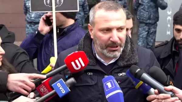ԱՊՊԱ-ի թանկացման դեմ բողոքող վարորդները ԱՊՊԱ բյուրոյի պետի հրաժարականն են պահանջում