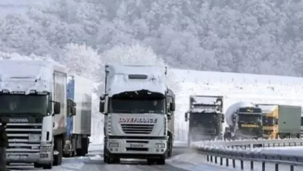 Լարսի ռուսական կողմում կա մոտ 220 կուտակված բեռնատար ավտոմեքենա