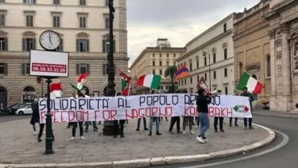Ի՞նչ Թուրքիա, ի՞նչ Ադրբեջան, Լեռնային Ղարաբաղն ազատություն է պահանջում. իտալացիների ցույցը