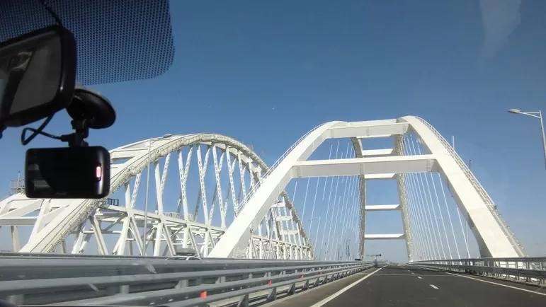 ՏԵՍԱՆՅՈՒԹ․ Ղրիմի կամրջի մուտքը երկու կողմից մոտ մեկ ժամ փակ է եղել 