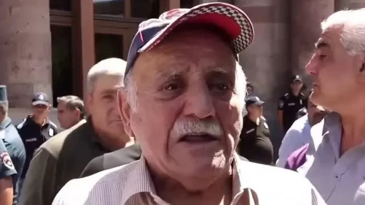 ՏԵՍԱՆՅՈՒԹ. «Նիկո՛լ, վերանա՛ս դու, կոտորվում ենք, Ղարաբաղը ո՞նց եք տալիս թուրքին». 96-ամյա ցուցարար 