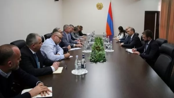 Կշարունակենք խորացնել ՀՀ-ի հետ համագործակցությունը. ԱԽ քարտուղարը ընդունել է ԵԱՀԿ առաքելության անդամներին