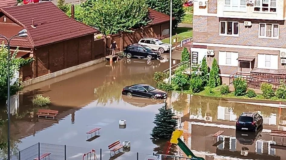 ՏԵՍԱՆՅՈՒԹ․ Անձրևի պատճառով Կրասնոդարում դադարեցվել է տրամվայների և տրոլեյբուսների երթևեկությունը 