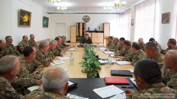 Ձևավորվելու է պրոֆեսիոնալ բանակ․ Արայիկ Հարությունյան