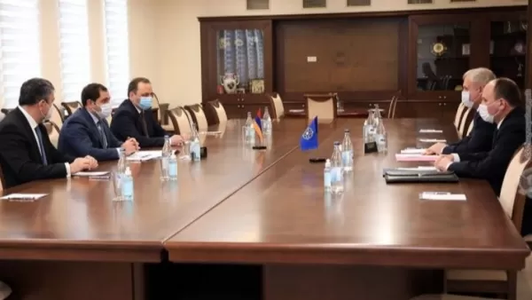 ՊՆ նախարարն ու Ստանիսլավ Զասը հանդիպել են․ ինչ են քննարկել 