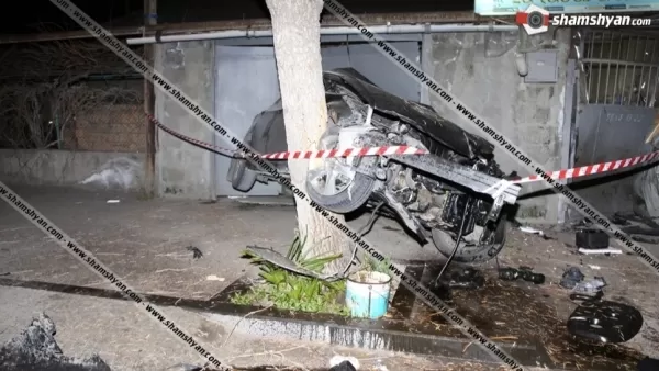 Երևանում Hyundai-ին բախվել է երկաթե դարպասներին․ վարորդը եղել է 15-ամյա տղա
