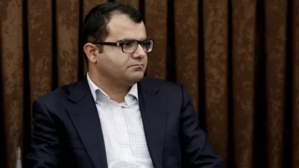 «Երեւանի ավտոբուս» ՓԲԸ տնօրեն Էլբակ Թարփոշյանը աշխատանքից ազատման դիմում է ներկայացրել. Կարապետյան 