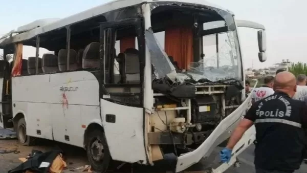 ՏԵՍԱՆՅՈՒԹ․ Թուրքիայում ռուս զբոսաշրջիկներին տեղափոխող ավտոբուս է վթարի ենթարկվել, զոհեր կան 