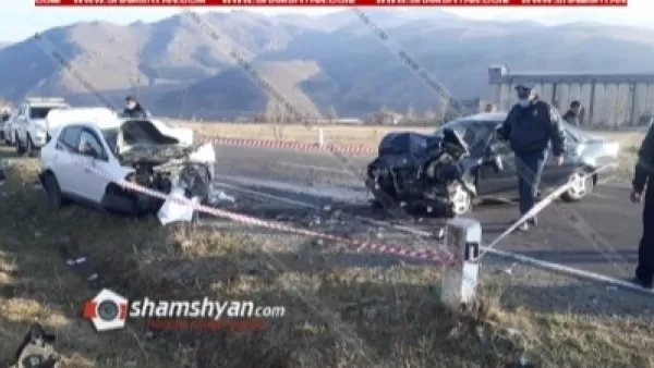 Խոշոր ավտովթար՝ Լոռու մարզում. ճակատ-ճակատի բախվել են Mercedes-ն ու Nissan Tiida-ն, կան վիրավորներ. Shamshyan. com