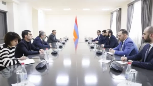 Միրզոյանն ընդունել է Արցախի պատվիրակությանը