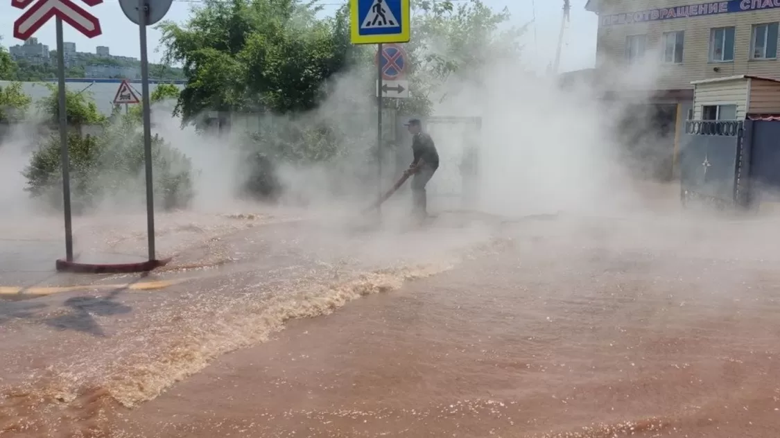 ՏԵՍԱՆՅՈՒԹ. Վլադիվոստոկի փողոցները կարմրավուն, եռման ջրով են ողողվել 