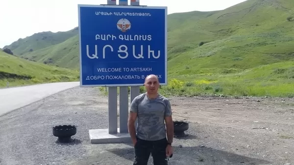  «Այսօր , չգիտես ինչու, ստուգեցի քարտի հաշիվը և ինչ տեսնեմ ... ». Կարեն Հովհաննիսյանի գրառումը հադրութեցի ընտանիքի մասին 