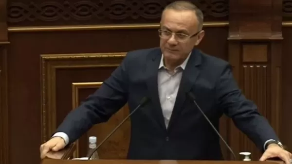ՏԵՍԱՆՅՈՒԹ․ Պետք է խստացվեն դրոշի նկատմամբ անփույթ վերաբերմունքի դեպքում սահմնված պատժամիջոցները․ Օհանյան 