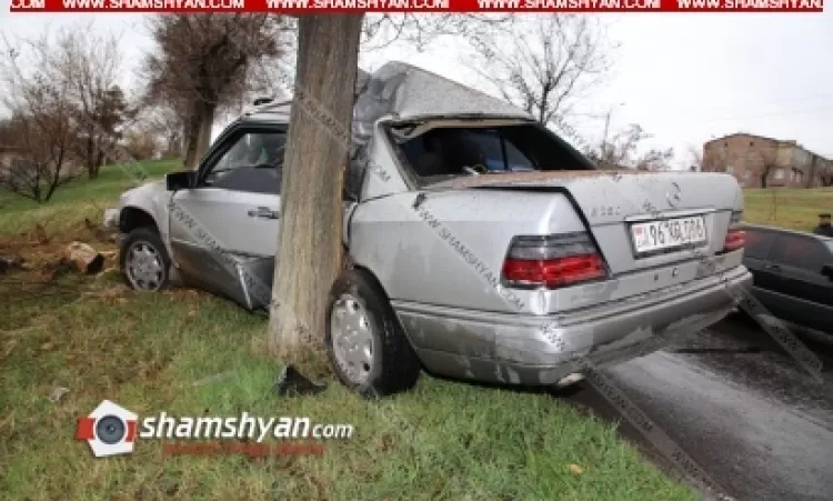 Ավտովթար` Երևանում. վարորդը խմած վիճակում մեքենայով բախվել է հաստաբուն ծառին