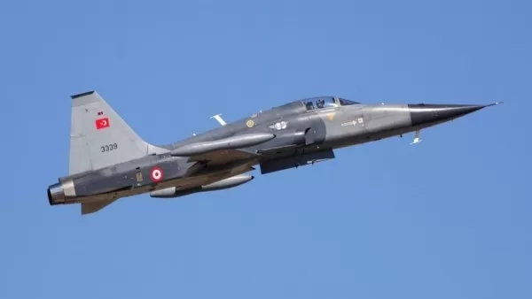 Թուրքիայի ռազմաօդային ուժերի F-5 կործանիչը վթարվել է. օդաչուն ցած է նետվել