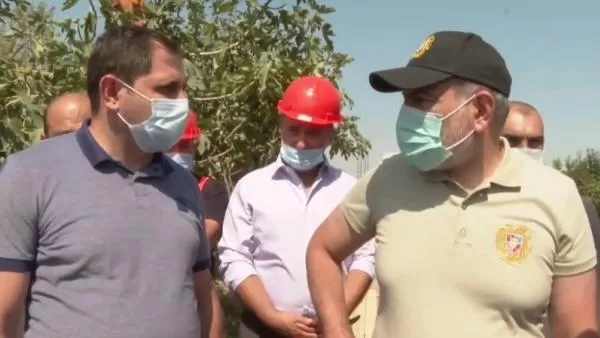 Խելքի կբերենք, շինարարի մեղավորությունը չի, բայց կանենք. Պապիկյանը` վարչապետին 
