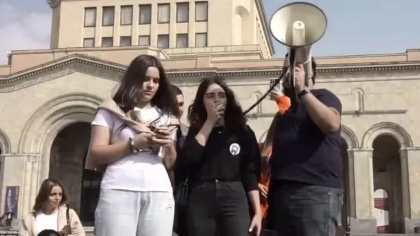 ՏԵՍԱՆՅՈՒԹ․ Մեր բուհն ենք կորցնում․ Բրյուսովի ուսանողների բողոքի ակցիան շարունակվում է 