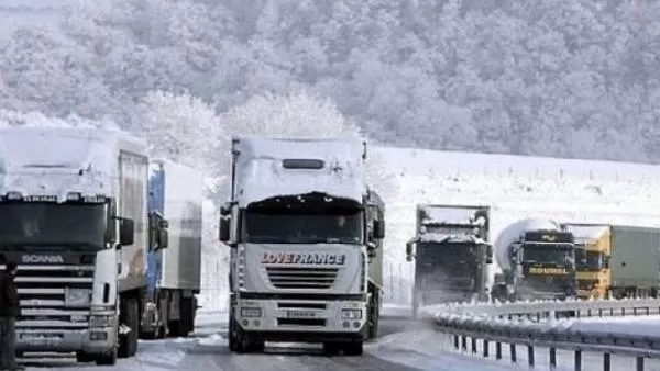 Ստեփանծմինդա-Լարս ճանապարհին ռուսական կողմում կուտակված բեռնատարների թիվը հասել է 450-ի