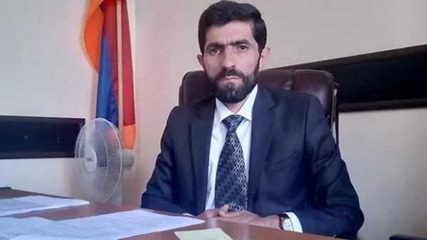 Գրպաններիս մեջ նաև սիգարետի մնացուկ եմ հավաքում․ Ավանի փոխթաղապետը՝ միջադեպի մասին 
