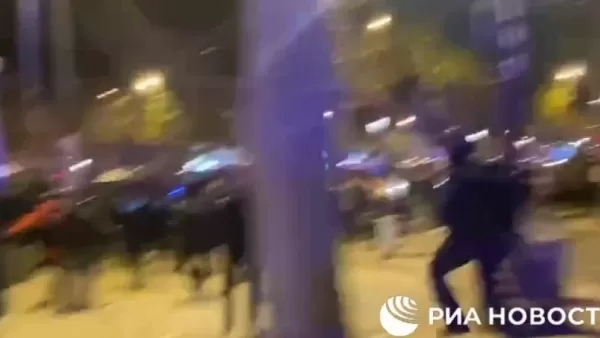 ՏԵՍԱՆՅՈՒԹ. Փարիզում բախումներ են սկսվել ոստիկանների և ֆուտբոլասերների միջև