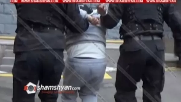 ՏԵՍԱՆՅՈՒԹ․ Hummer մակնիշի ավտոմեքենայով ոստիկանություն է բերման ենթարկվել հայտնի ՍՊԸ տնօրենը
