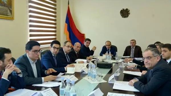 Ժամկետներում չեն տեղավորվում. սահմանադրական բարեփոխումների հայեցակարգի հետքերով․«Ժողովուրդ»