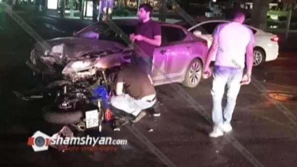 Երևանում բախվել են Kia-ն, Ford-ն ու մոտոցիկլը. կա վիրավոր 