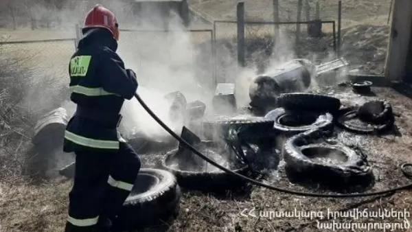 ՏԵՍԱՆՅՈՒԹ. Հրդեհ Գյումրի քաղաքի Սև բերդ հուշարձանի մոտակայքում