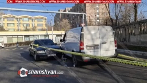 Երևանում Mercedes-ը վրաերթի է ենթարկել երիտասարդ աղջկան, ապա բախվել մեկ այլ Mercedes-ի. ավտոմեքենաների արանքից դուրս են բերել վրաերթի ենթարկվածին