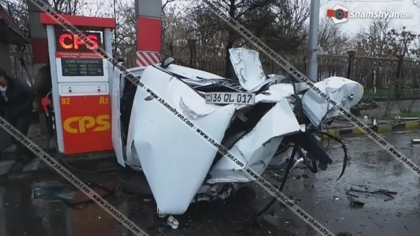 Խոշոր ավտովթար Երևանում.  BMW-ն բախվել է բենզալցակայանի մոտ կայանված «07»-ին, ապա դեպքի վայրից հեռացել. Shamshyan. com
